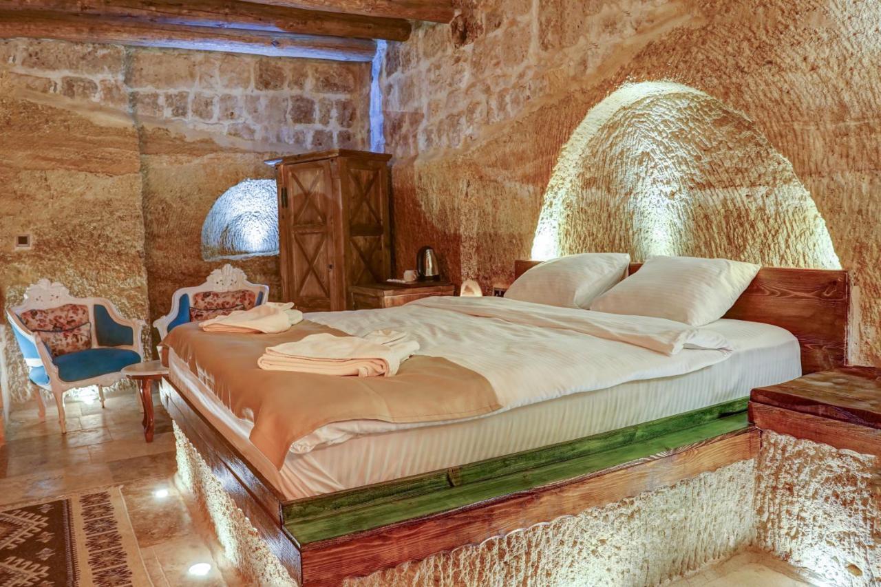 Dionysos Cave Cappadocia Ургуп
